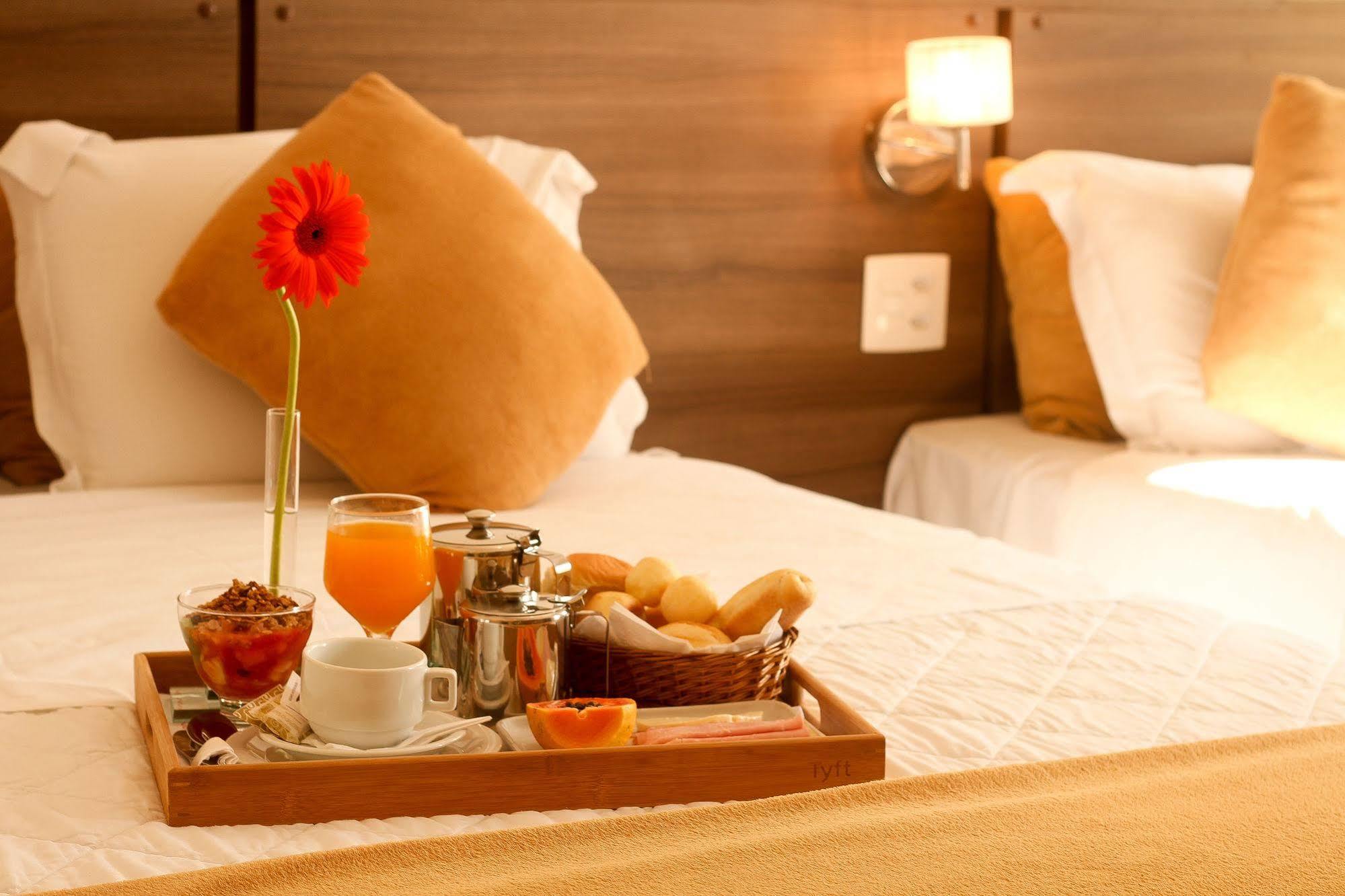 Atlantico Hotel Сантос Экстерьер фото
